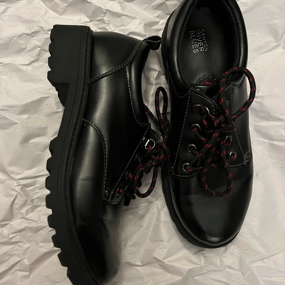 W8 Black Oxford Shoes - Canyon River Blues